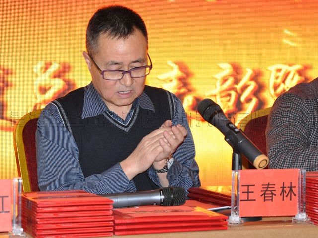 車輛減震器動靜態試驗機