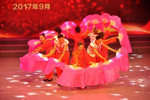 摩托車(chē)減震器疲勞試驗(yàn)機(jī)